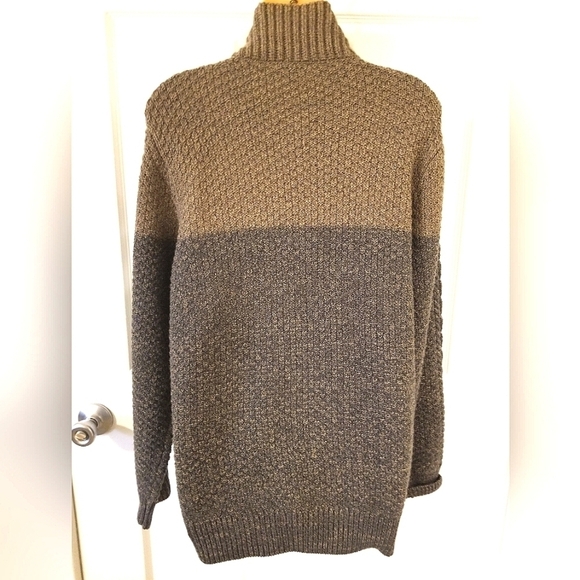 Zaria Anthropologie Cabled Knit Sweater - Picture 3 of 4